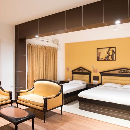 The Vyshakh Hotel Guruvayur Luaran gambar