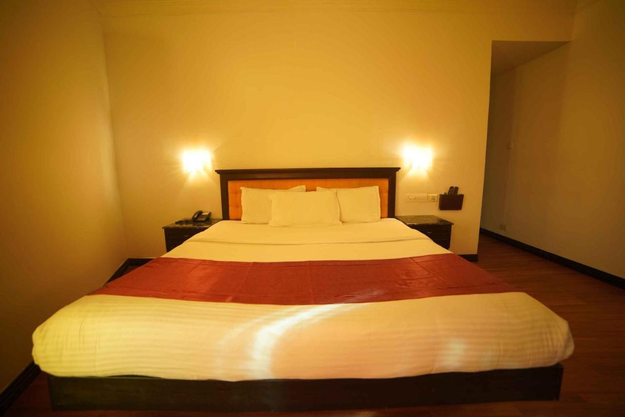 The Vyshakh Hotel Guruvayur Luaran gambar
