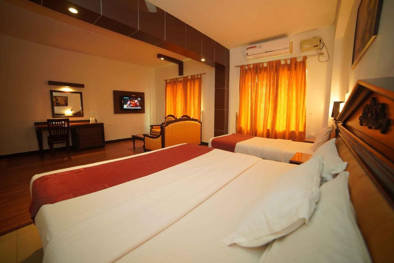 The Vyshakh Hotel Guruvayur Luaran gambar