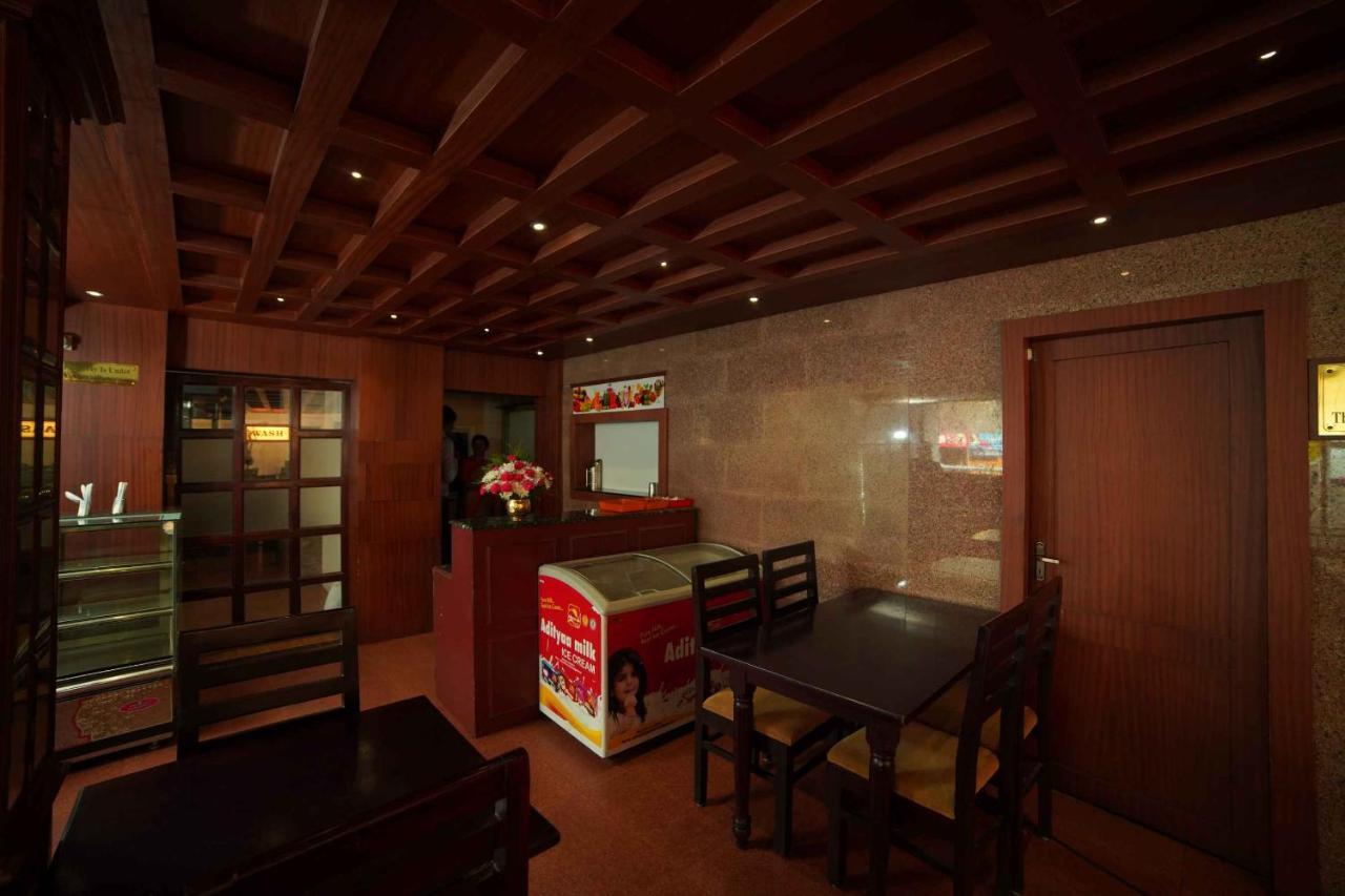 The Vyshakh Hotel Guruvayur Luaran gambar