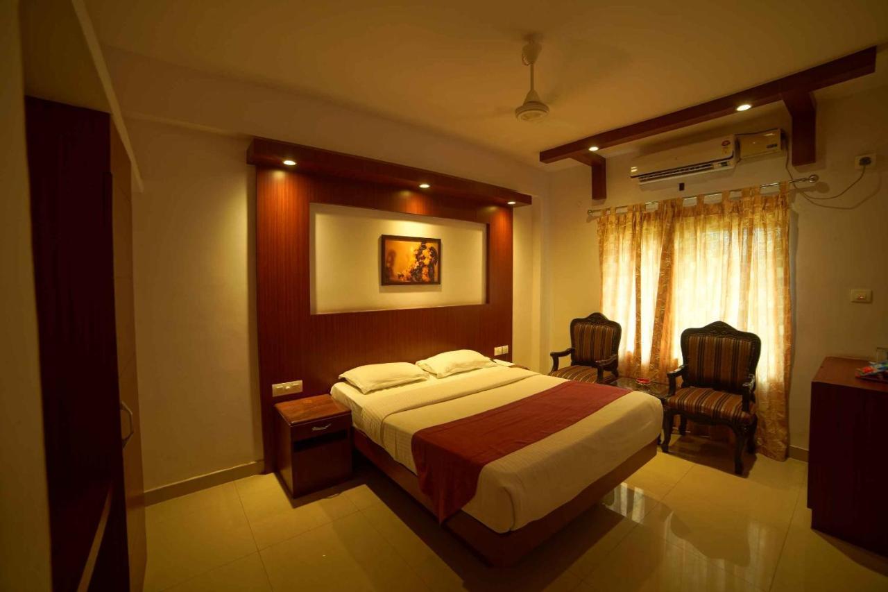 The Vyshakh Hotel Guruvayur Luaran gambar