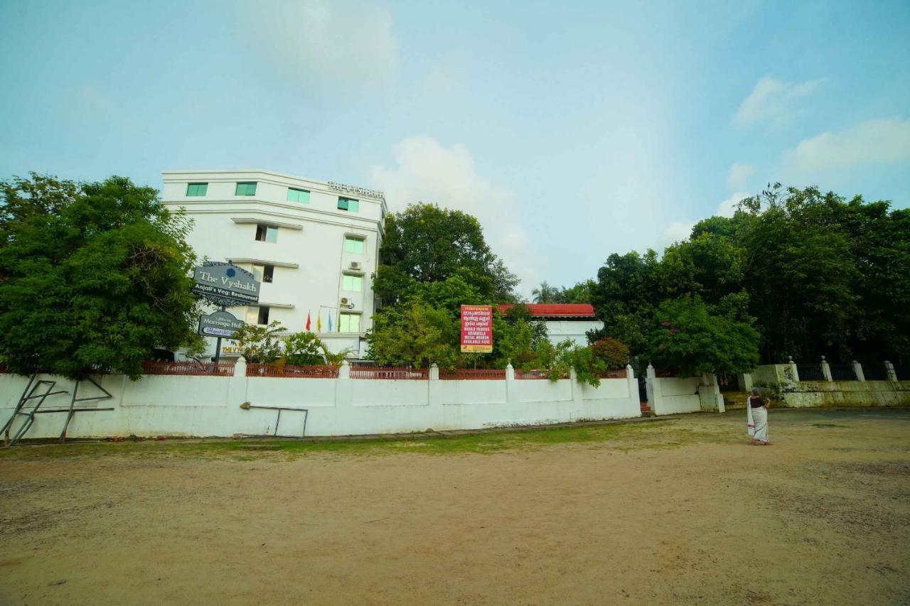 The Vyshakh Hotel Guruvayur Luaran gambar